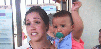 breastfeeding mother kicked out