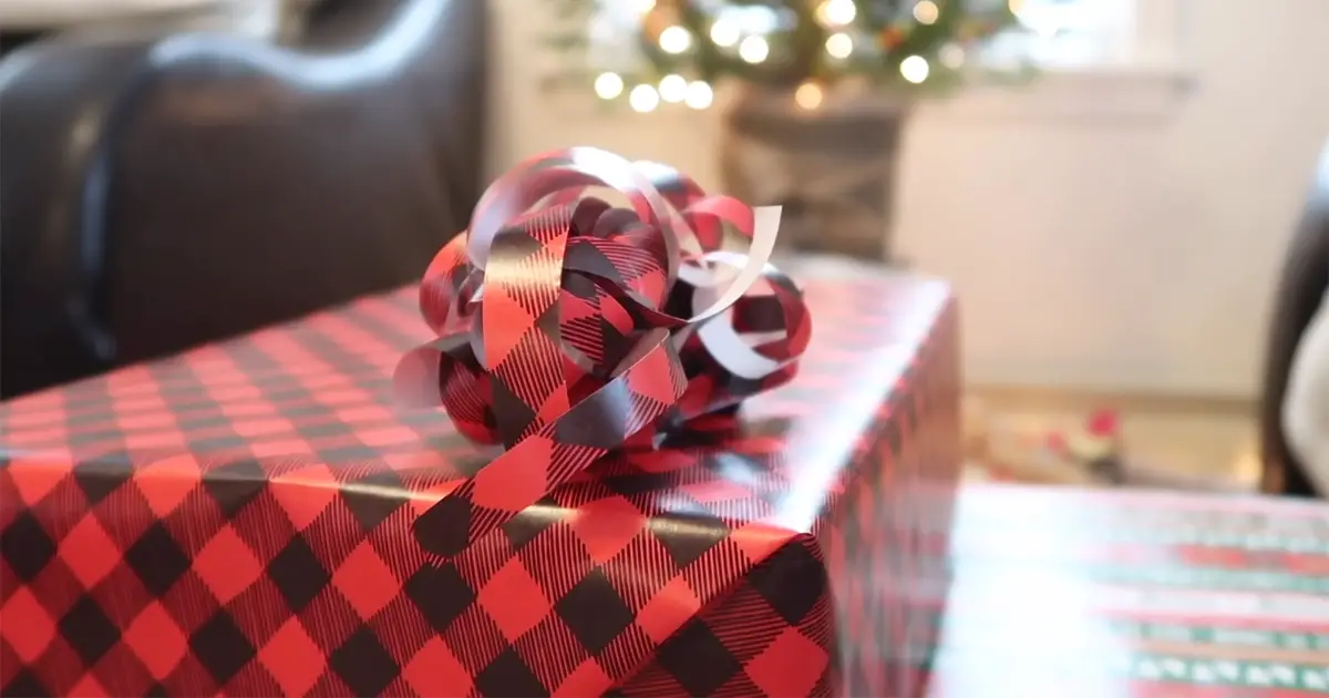 gift wrapping