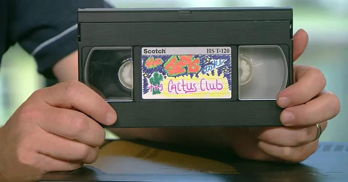 This Easy Hack Will Let You Transfer Your Old VHS Tape To Your Computer.