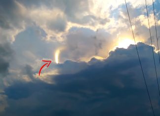 crown flash phenomenon