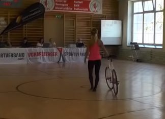 cyclists-nicole