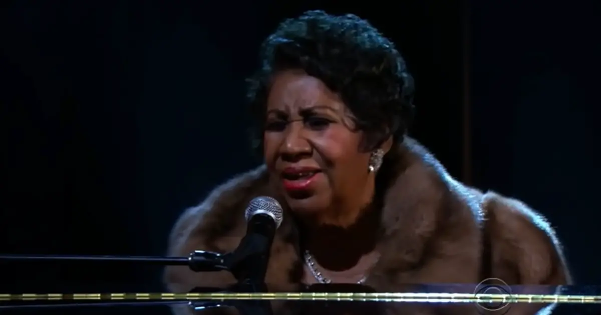 aretha-performs-for-carole