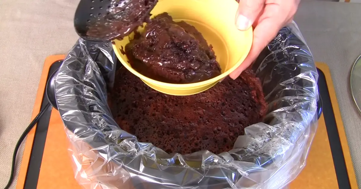 crock-pot-lazy-cake