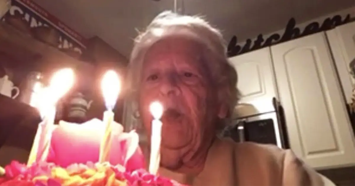 grandma sings happy birthday
