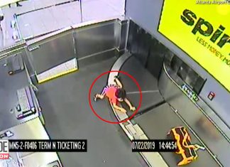 boy-airport-conveyor
