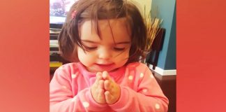 kids praying