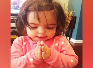 kids praying