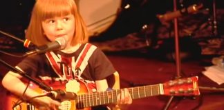 kid singing