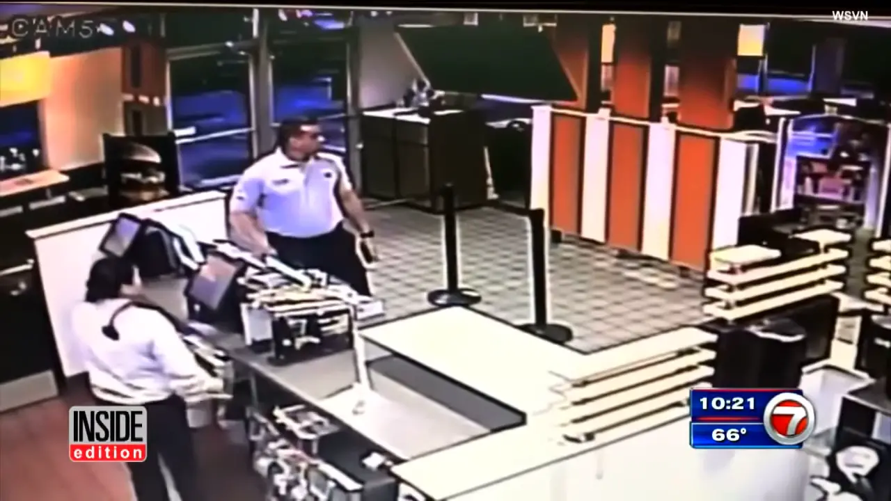 McDonald’s Employee Saves Off-Duty Cop with Medical Emergency at Drive-Thru 0-46 screenshot