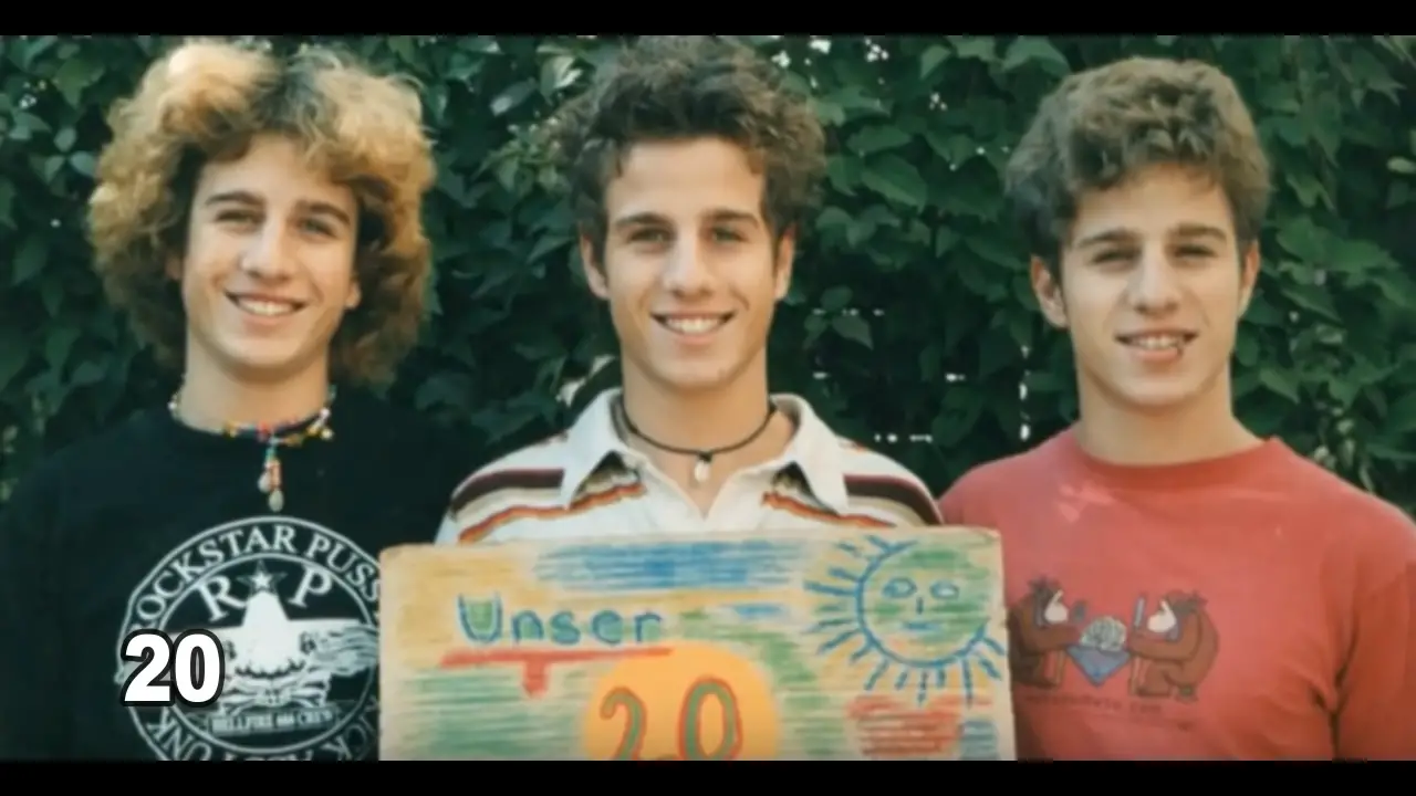 Triplets Take a Photo Every Year for 34 years! Amazing Time Lapse 1-10 screenshot