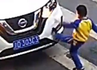 angry-boy-at-driver-reason