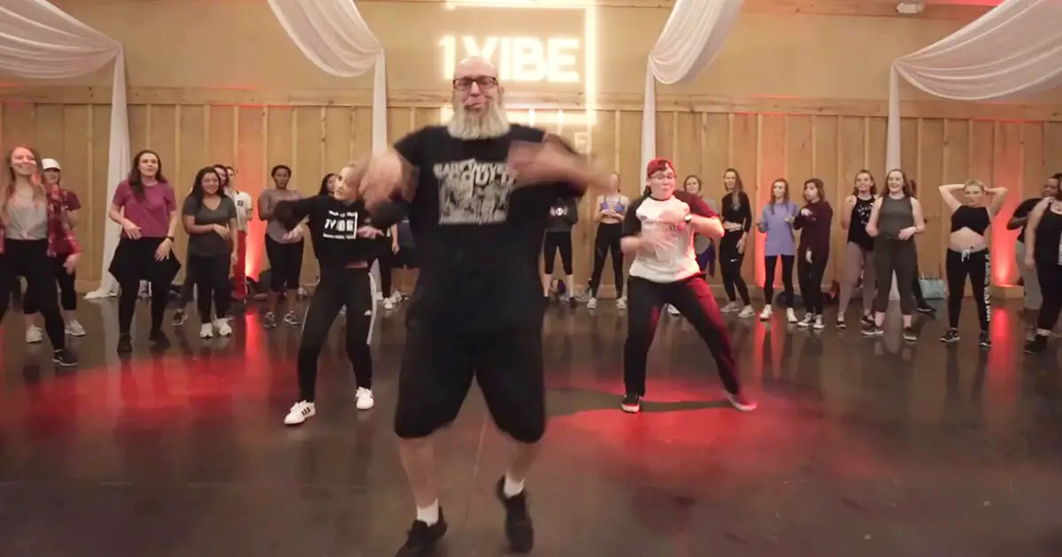elderly-hip-pop-dance-routine