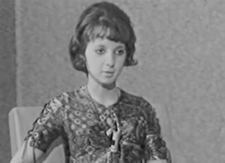 girl-with-catatonic-schizophrenia