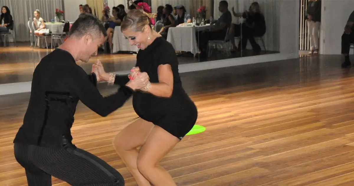 pregnant-woman-ballroom-dance