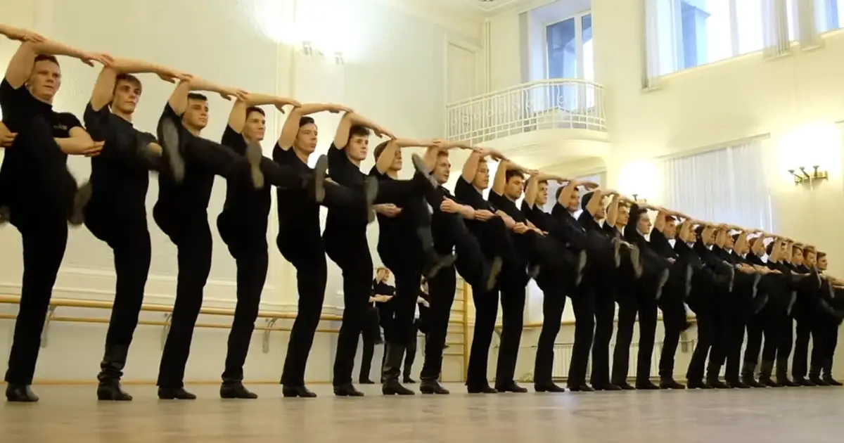 ballet-dance-in-circle