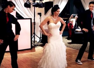 mother-son-wed-dance