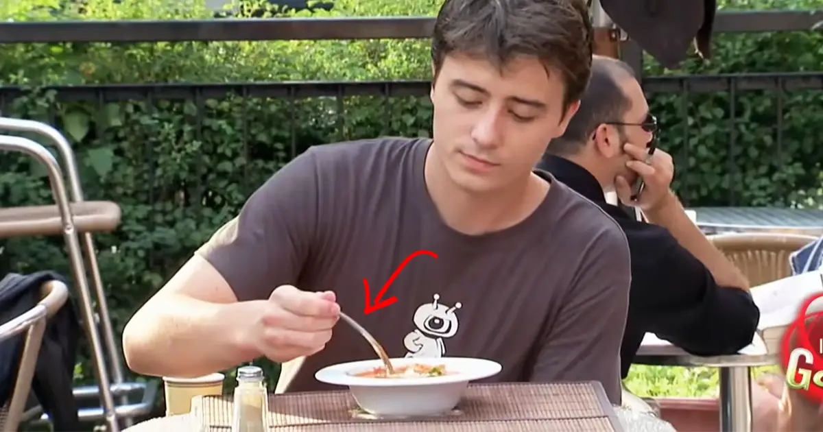 soup-testing-spoon-prank