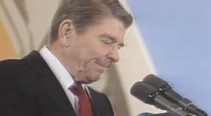 reagan-reaction-to-balloon-pooping