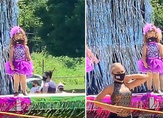 4yo-kid-dance-at-recital