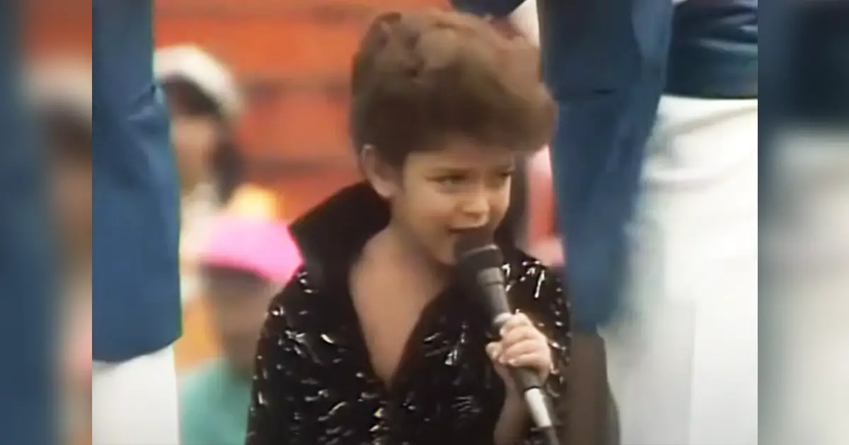 bruno-mars-performance-in-1990