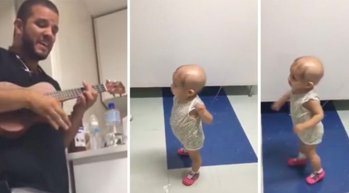 doctor-cheering-patient