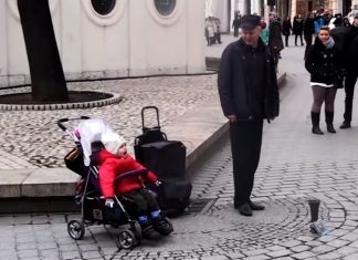 street-singer-and-baby