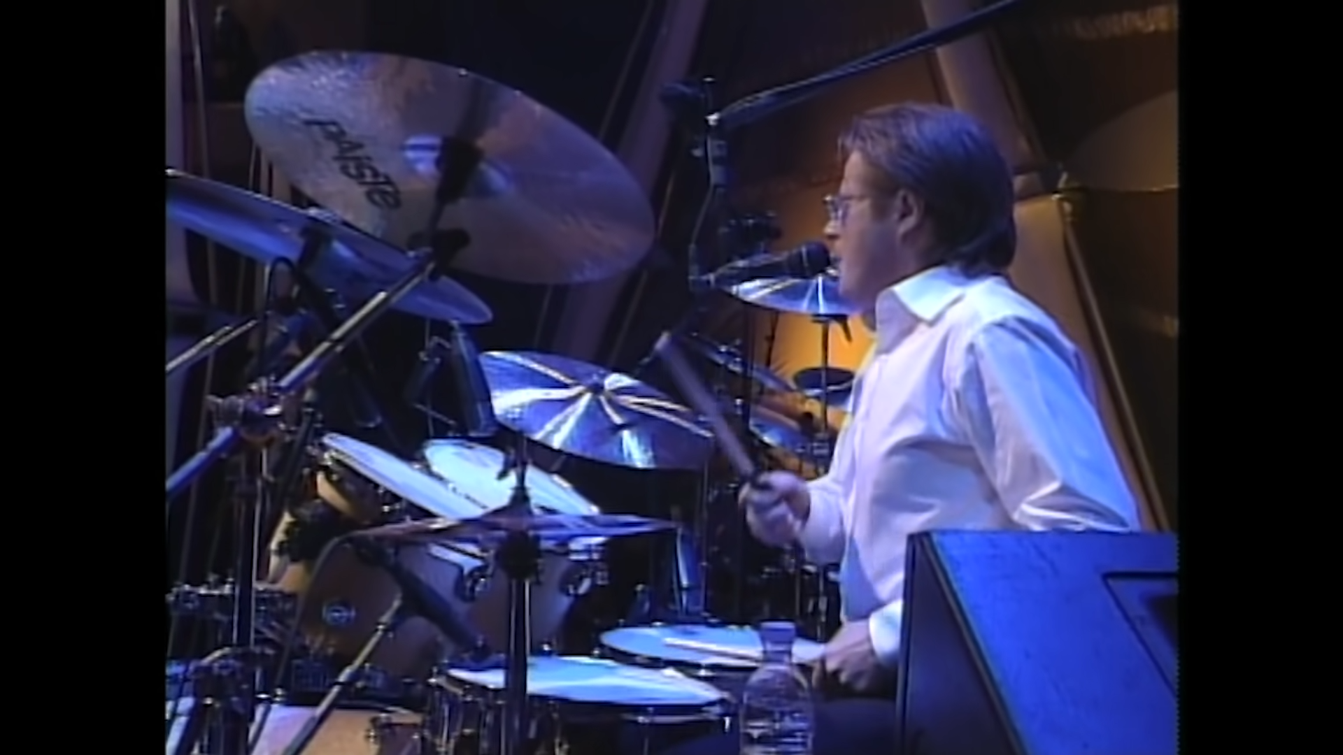 Eagles perform Hotel California