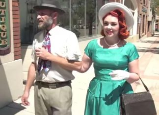 mom-lives-like-1950s