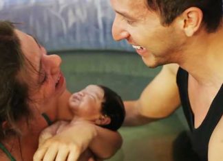 child-birth-at-home