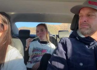dad-emotional-daughter-cries