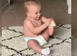 infant-wearing-sock