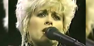 Lorrie Morgan Performing Her Late