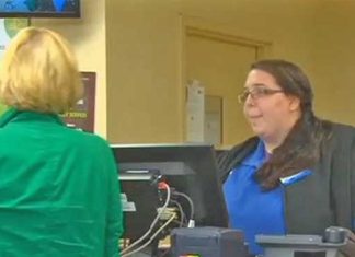 cashier-granny-scam
