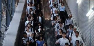 japan-escalator