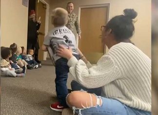 soldier-dad-surprises-little-boy