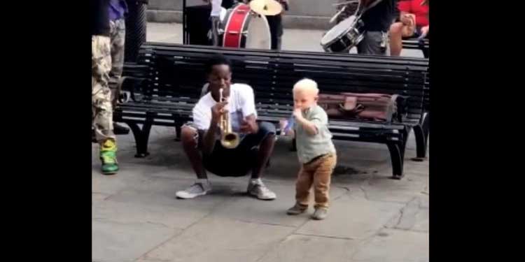 toddler-trumpet-street
