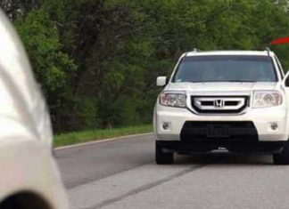 text-driving-girl