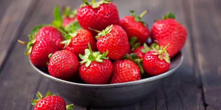 Mom Gives Tip For Keeping Strawberries