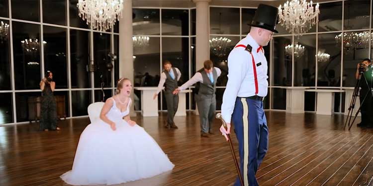 garter toss groom