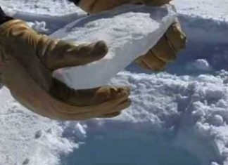 ice-core-in-antarctica