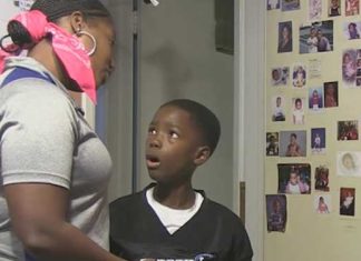 mom-pranks-kid