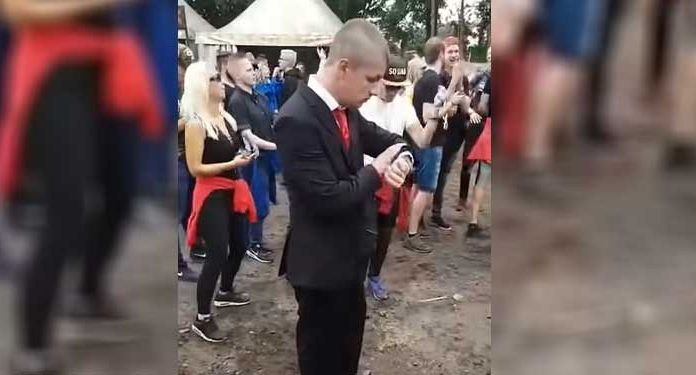 Everyone Thought This Guy Was Weird for Wearing a Suit in a Festival-but He Starts Dancing and Shocks Everyone