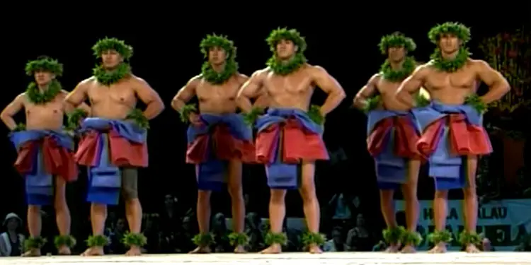 Hawaiian-Hula-Dancers