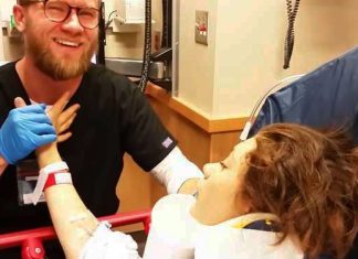 girl-proposes-to-nurse