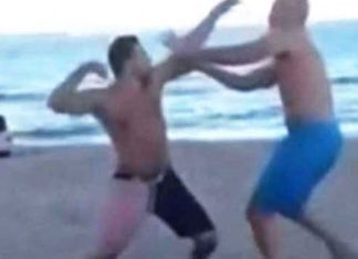 Two-guys-fight