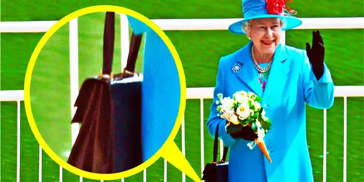 Elizabeth II Bag