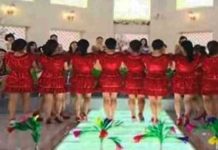 women-in-red-dresses