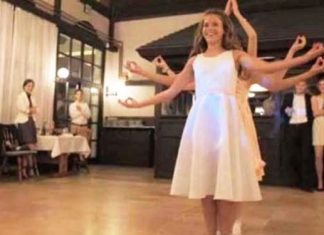 sibling-surprise-dance