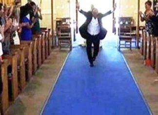 wedding-entrancefsf